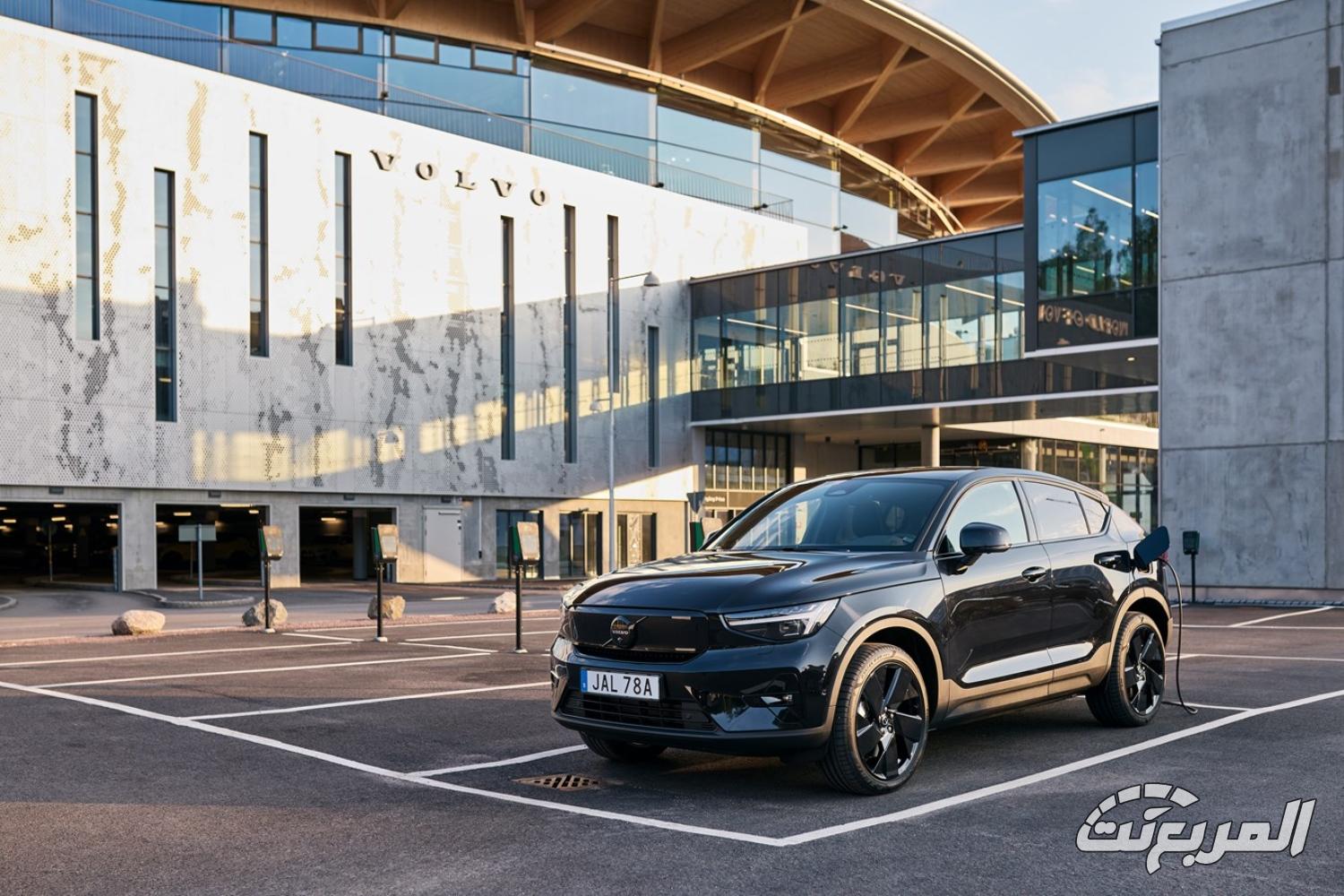 هل تناسبك فولفو EC40 2025 الكهربائية؟ المواصفات والتفاصيل الكاملة هل تناسبك فولفو EC40 2025 الكهربائية؟ المواصفات والتفاصيل الكاملة 7