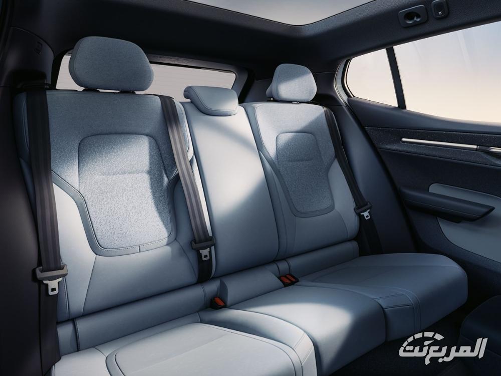 فولفو-ex30-المربع-نت-23