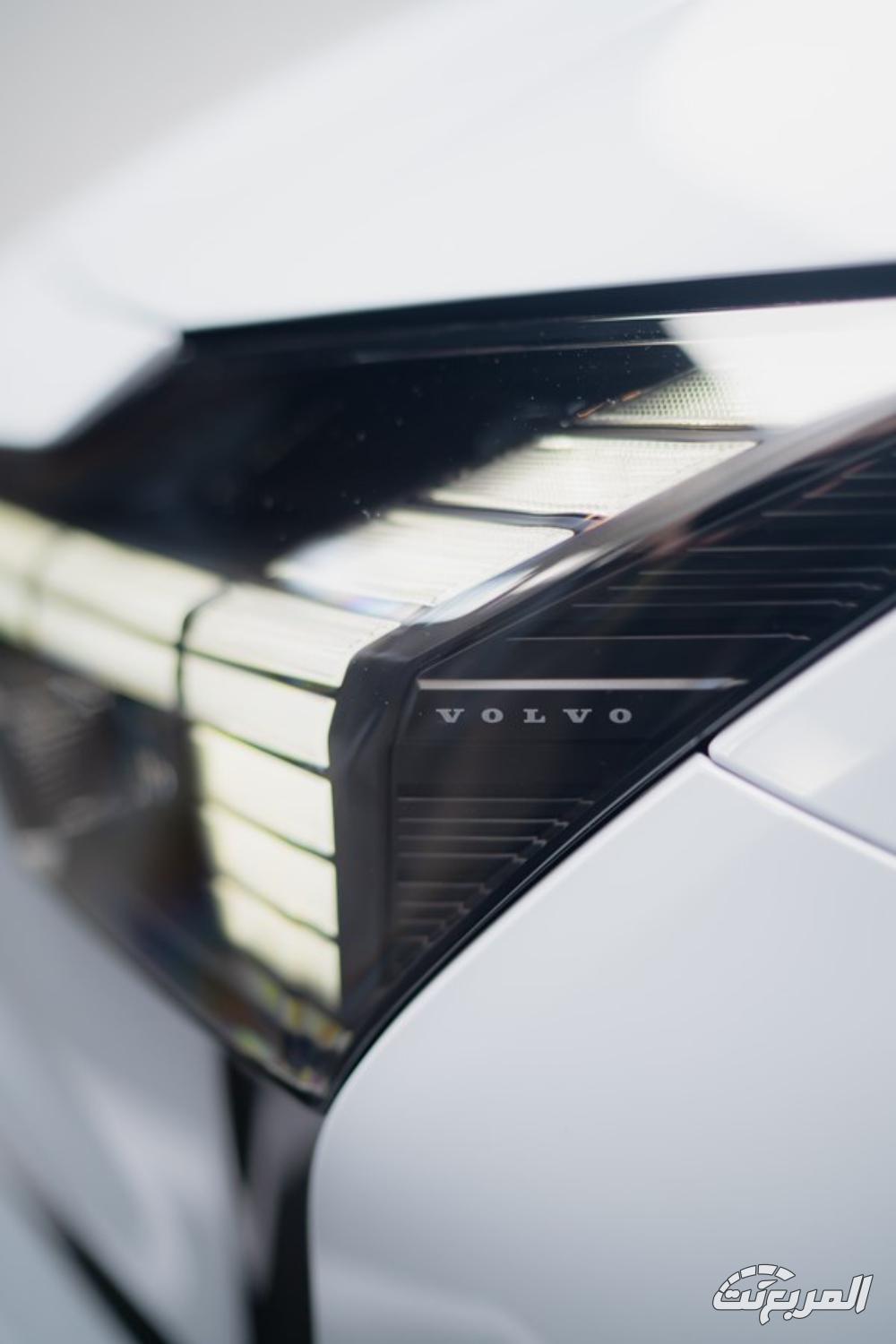 فولفو-ex30-المربع-نت-5