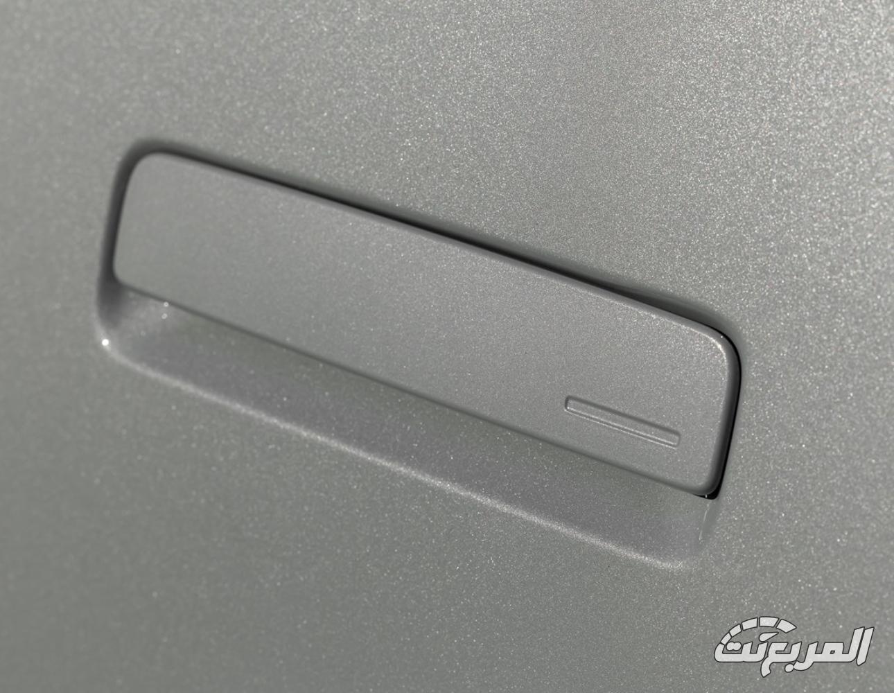 فولفو-ex90-المربع-نت-29