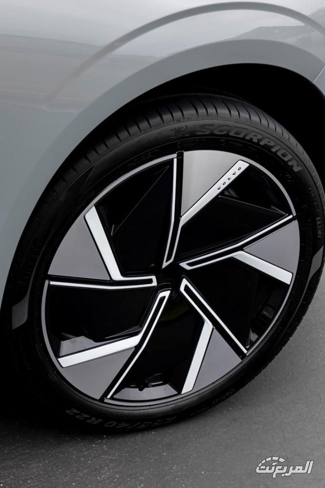 فولفو-ex90-المربع-نت-38