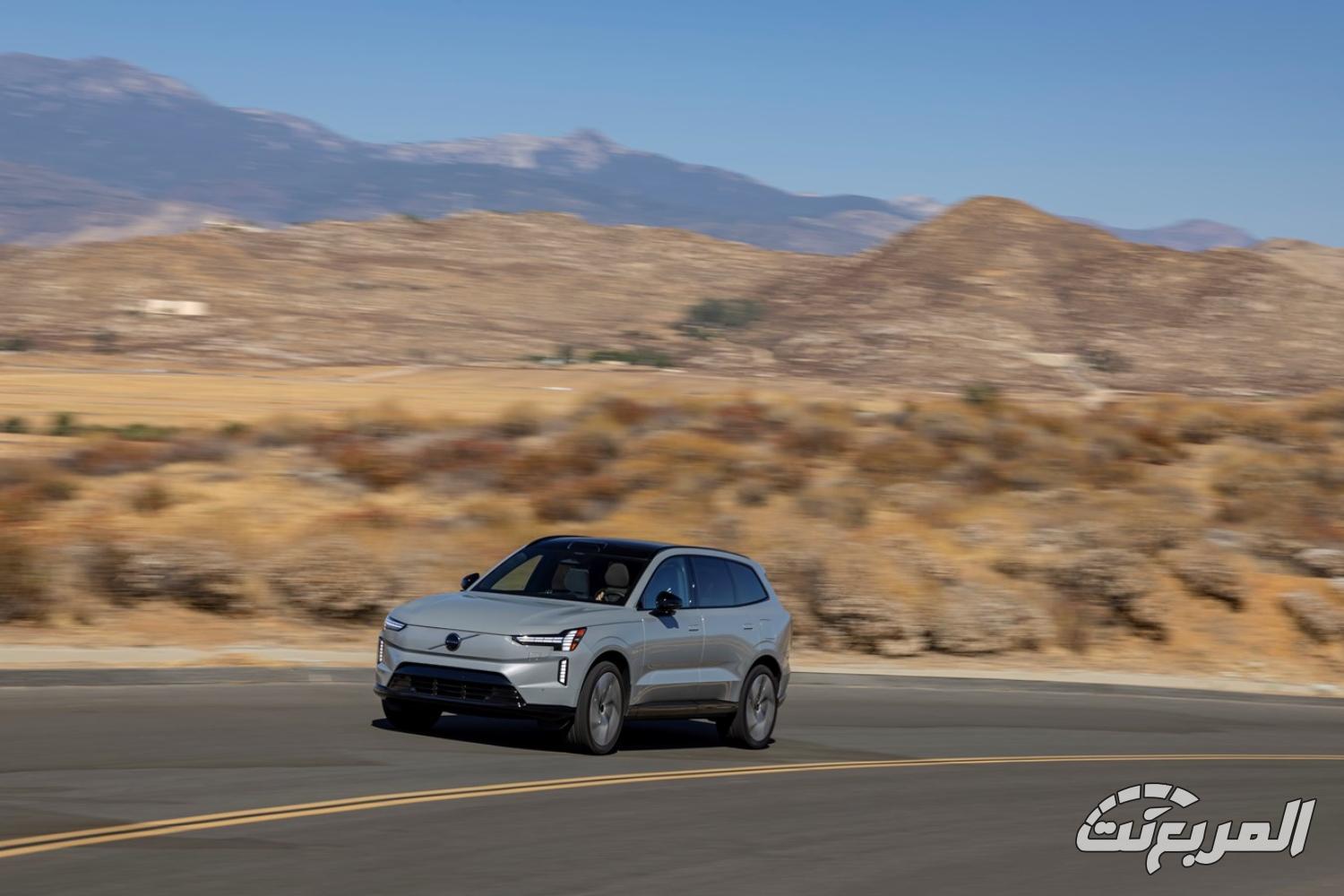 فولفو-ex90-المربع-نت-40