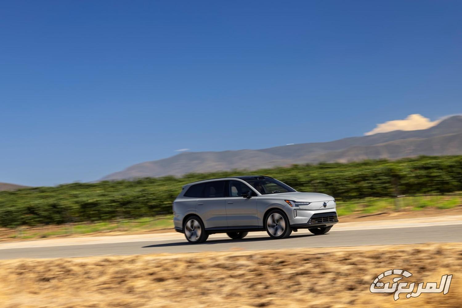 فولفو-ex90-المربع-نت-41