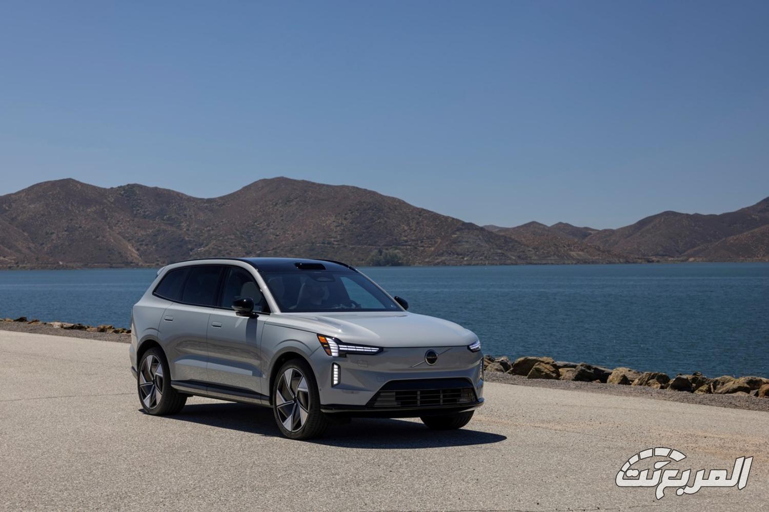 فولفو-ex90-المربع-نت-42