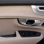 فولفو-xc90-المربع-نت-18