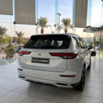 ميتسوبيشي-اوتلاندر-المربع-نت-8