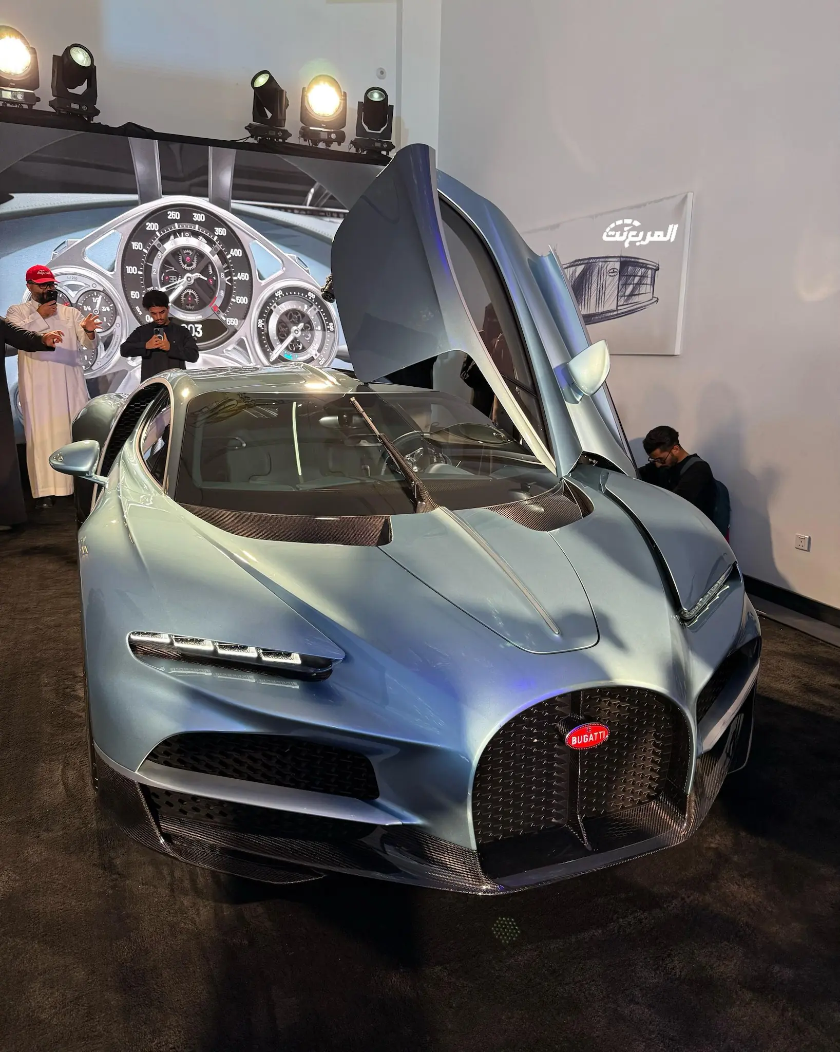 شرح سريع على بوجاتي توربيون 2026 الهايبر كار الجديدة شرح سريع على بوجاتي توربيون 2026 الهايبر كار الجديدة 1