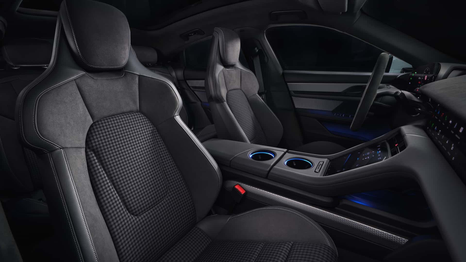 اسعار سيارات بورشه 2025 بكل فئاتها عند ساماكو للسيارات اسعار سيارات بورشه 2025 بكل فئاتها عند ساماكو للسيارات 7