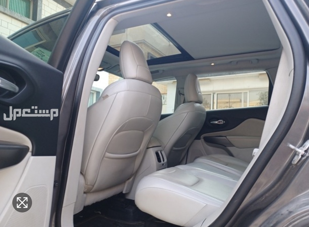 جيب شيروكي 2019 للبيع مستعملة في السعودية إليك الأسعار مع أبرز المواصفات جيب شيروكي 2019 للبيع مستعملة في السعودية إليك الأسعار مع أبرز المواصفات