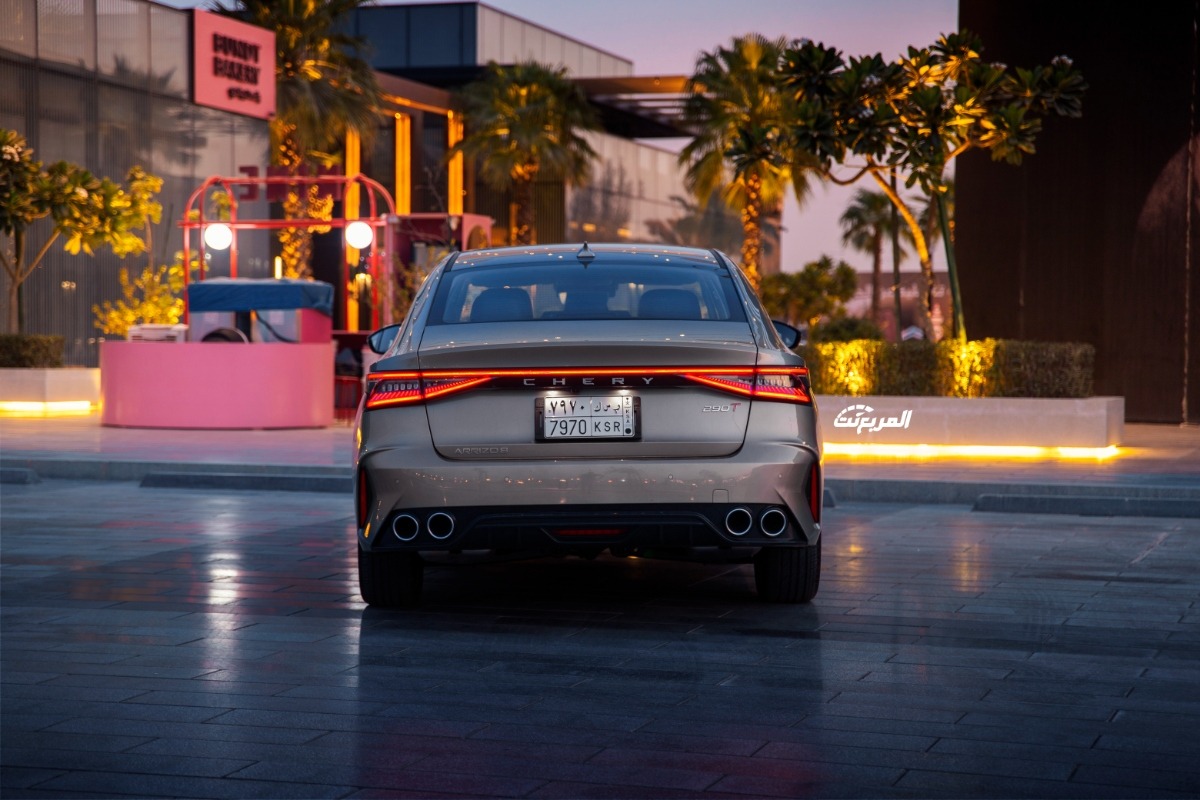 صور شيري أريزو 8 2025 .. لمسات فاخرة وتصميم يجذب الأنظار صور شيري اريزو 8 2025 20