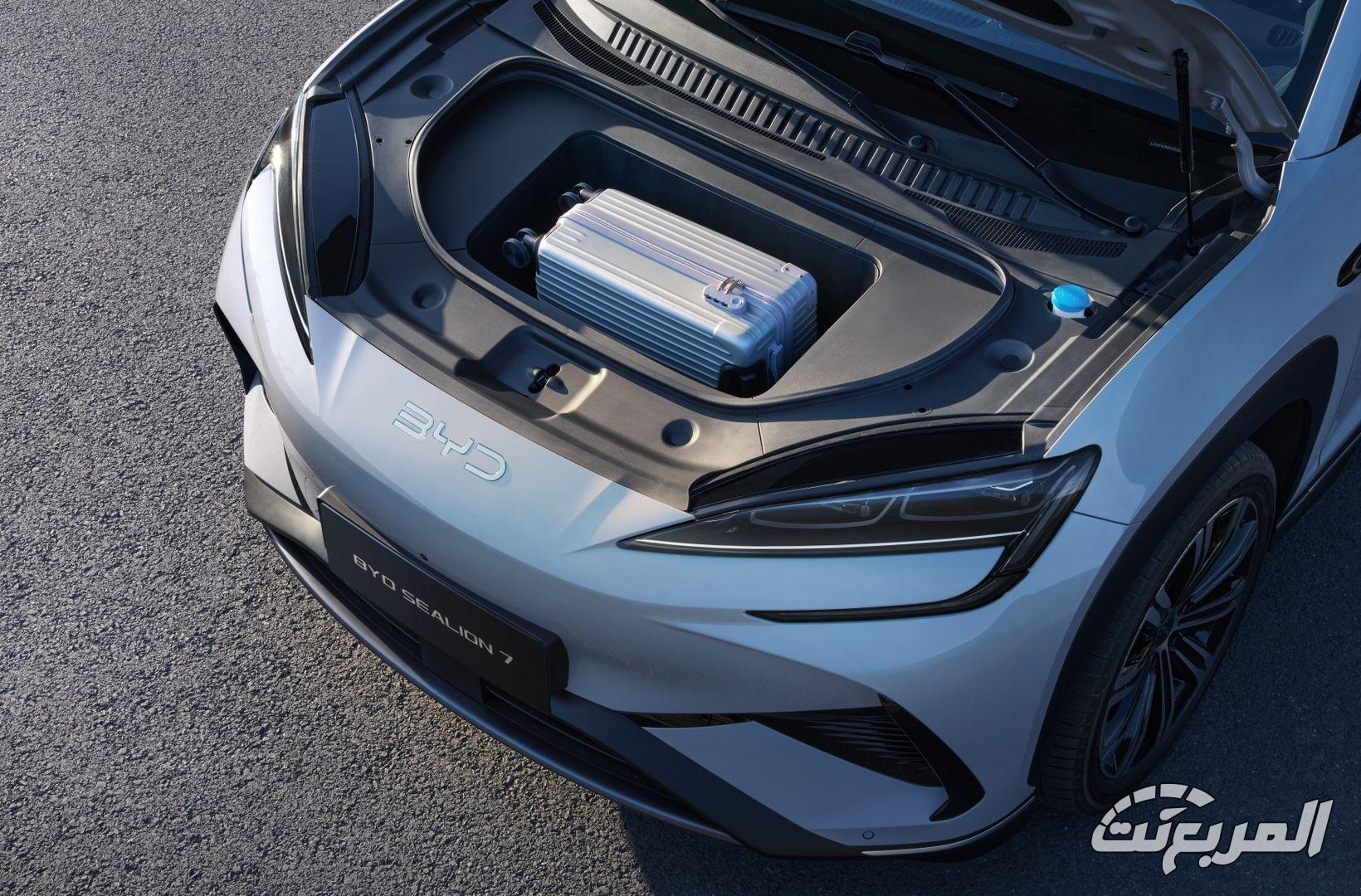 أسعار سيارات بي واي دي 2025 في السعودية كل اللي ودك تعرفه مع المواصفات (صور وفيديو) فئات بي واي دي سي ليون 7 موديل 2025 في السعودية مع الأسعار وكافة التقنيات