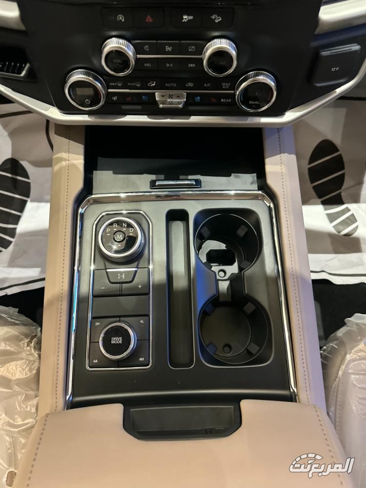 صور فورد اكسبيديشن 2025 بجودة عالية وأبرز التقنيات لدى وكيلها صور فورد اكسبيديشن 2025 بجودة عالية وأبرز التقنيات لدى وكيلها 29