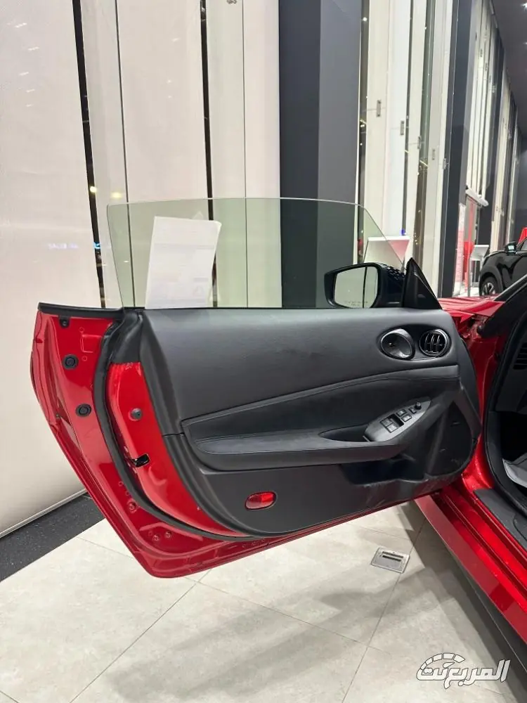 نيسان Z 2025 بجميع الفئات والأسعار المتوفرة مع أبرز المميزات والعيوب نيسان Z 2025 10