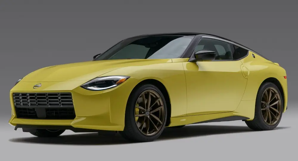 نيسان Z 2025 بجميع الفئات والأسعار المتوفرة مع أبرز المميزات والعيوب نيسان Z 2025 24