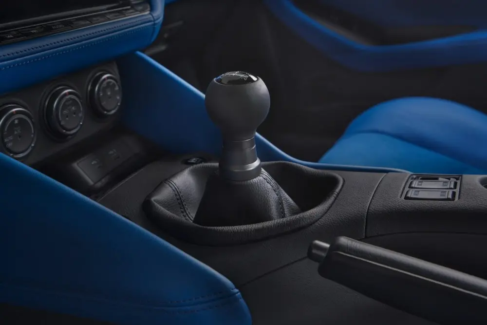 سعر نيسان Z 2025 مع الفئات وابرز المواصفات والتجهيزات التقنية سعر نيسان Z 2025 40