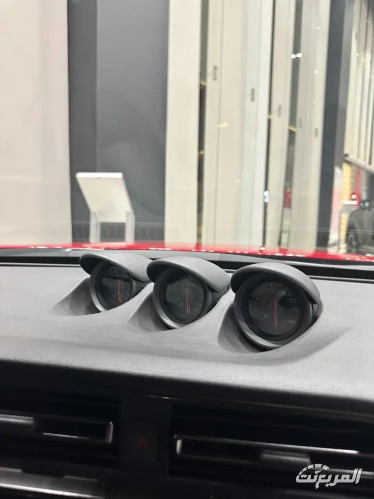 نيسان Z 2025 بجميع الفئات والأسعار المتوفرة مع أبرز المميزات والعيوب نيسان Z 2025 9