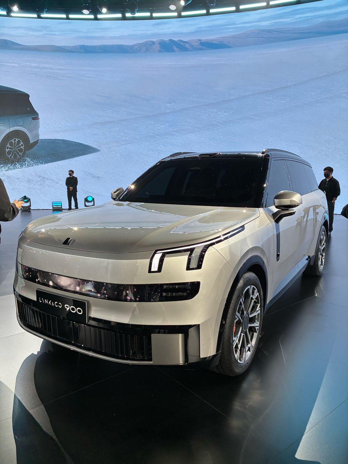 لينك اند كو 900 موديل 2026 هي السيارة الأفخم والأكبر في تاريخ العلامة "مواصفات وصور" لينك اند كو 900 موديل 2026 هي السيارة الأفخم والأكبر في تاريخ العلامة "مواصفات وصور" 16
