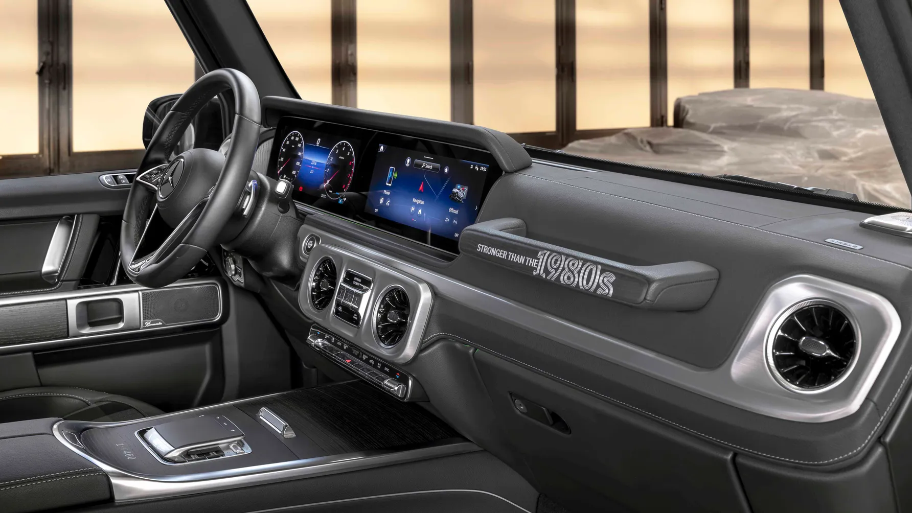 مرسيدس جي كلاس تحصل على إصدار كلاسيكي حصري مستوحى من الثمانينات بسعر 759,000 ريال مرسيدس جي كلاس تحصل على إصدار كلاسيكي حصري مستوحى من الثمانينات بسعر 759,000 ريال 3