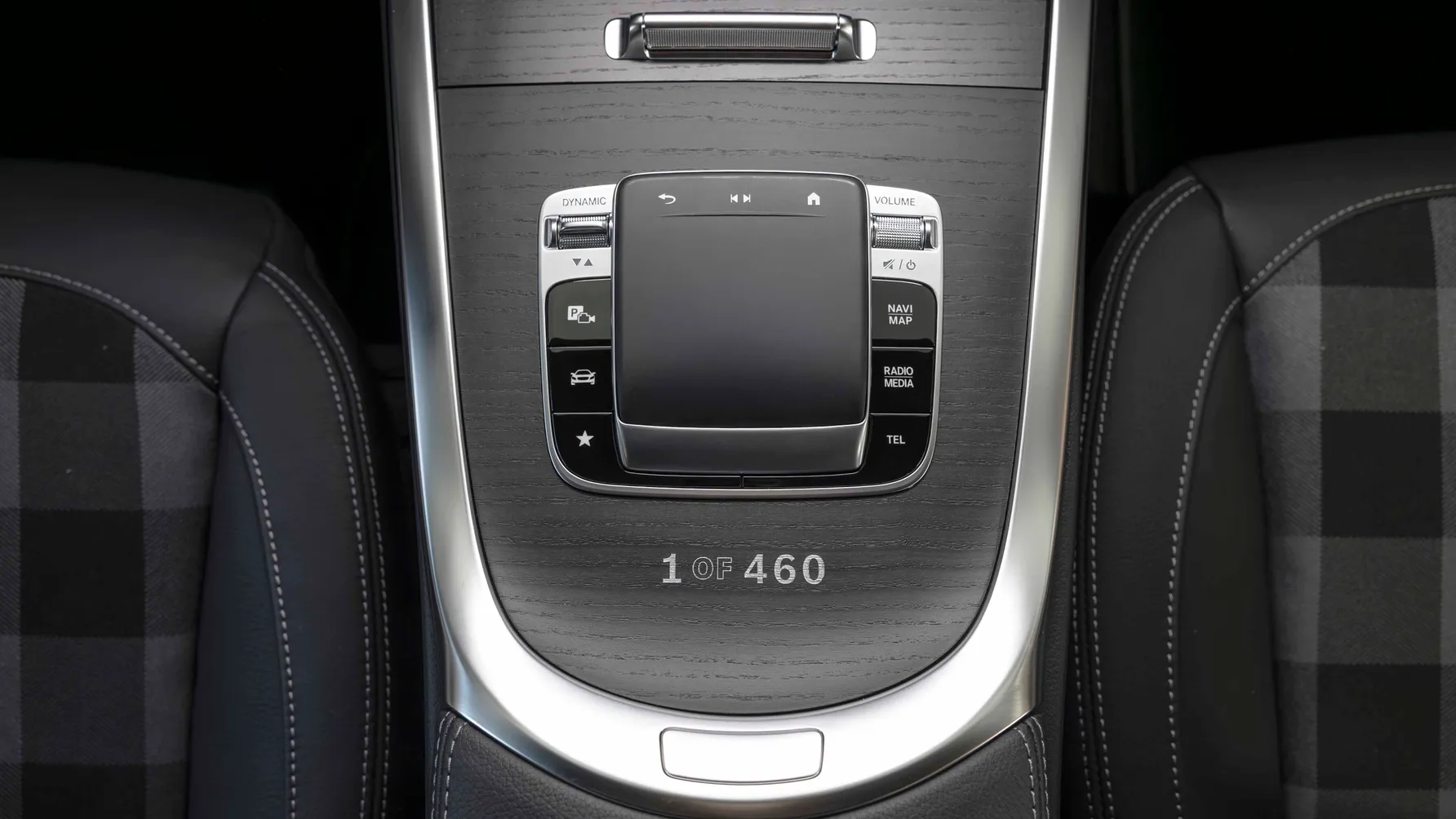 أخبار السيارات في أسبوع: ترامب يطلب من الصين التواصل لإنهاء الحرب التجارية وتويوتا سنشري SUV قادمة للأسواق العالمية قريبًا أخبار السيارات في أسبوع: ترامب يطلب من الصين التواصل لإنهاء الحرب التجارية وتويوتا سنشري SUV قادمة للأسواق العالمية قريبًا 32