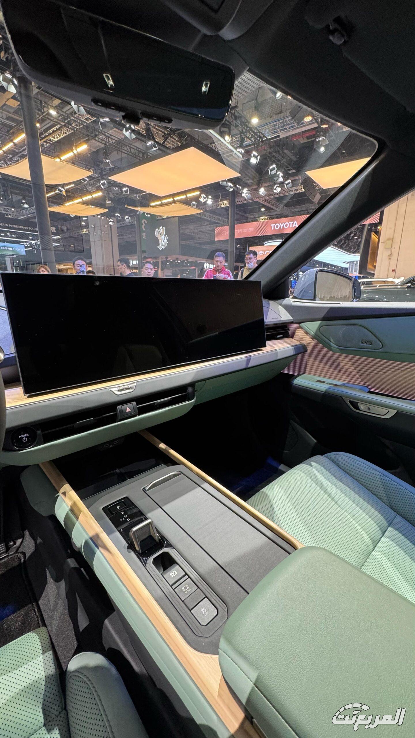 أداء لكزس ES 2026 مقارنة بالجيل السابع.. وش اختلف؟ أداء لكزس ES 2026 مقارنة بالجيل السابع.. وش اختلف؟ 16