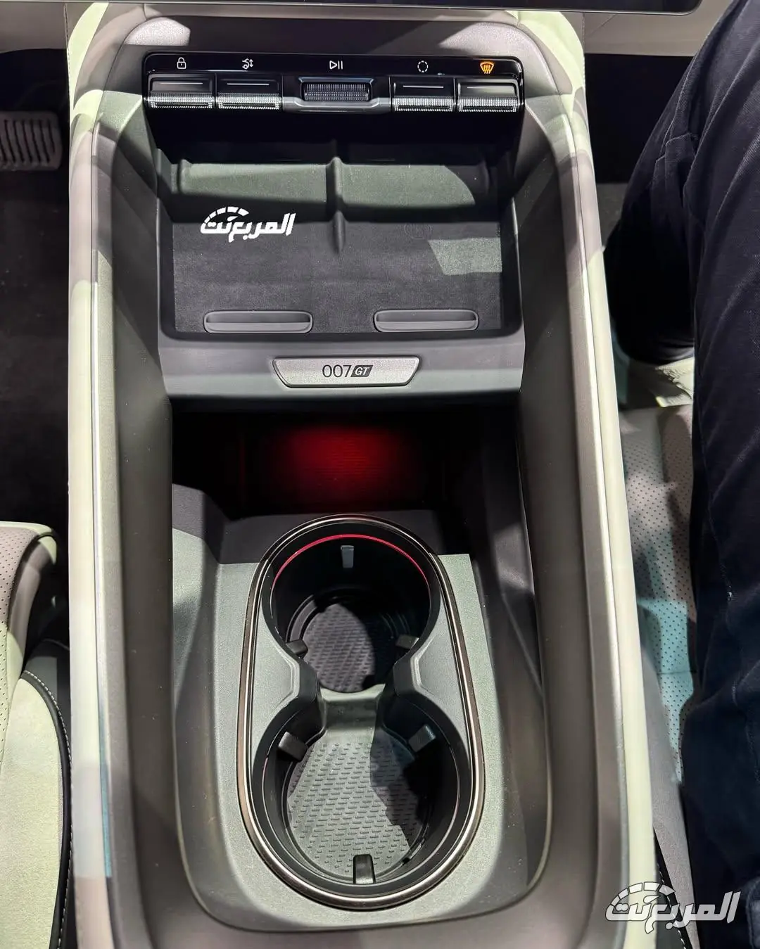 أبرز الإطلاقات من معرض شانغهاي للسيارات 2025: ثورة السيارات الكهربائية والهجينة أبرز الإطلاقات من معرض شانغهاي للسيارات 2025: ثورة السيارات الكهربائية والهجينة 17