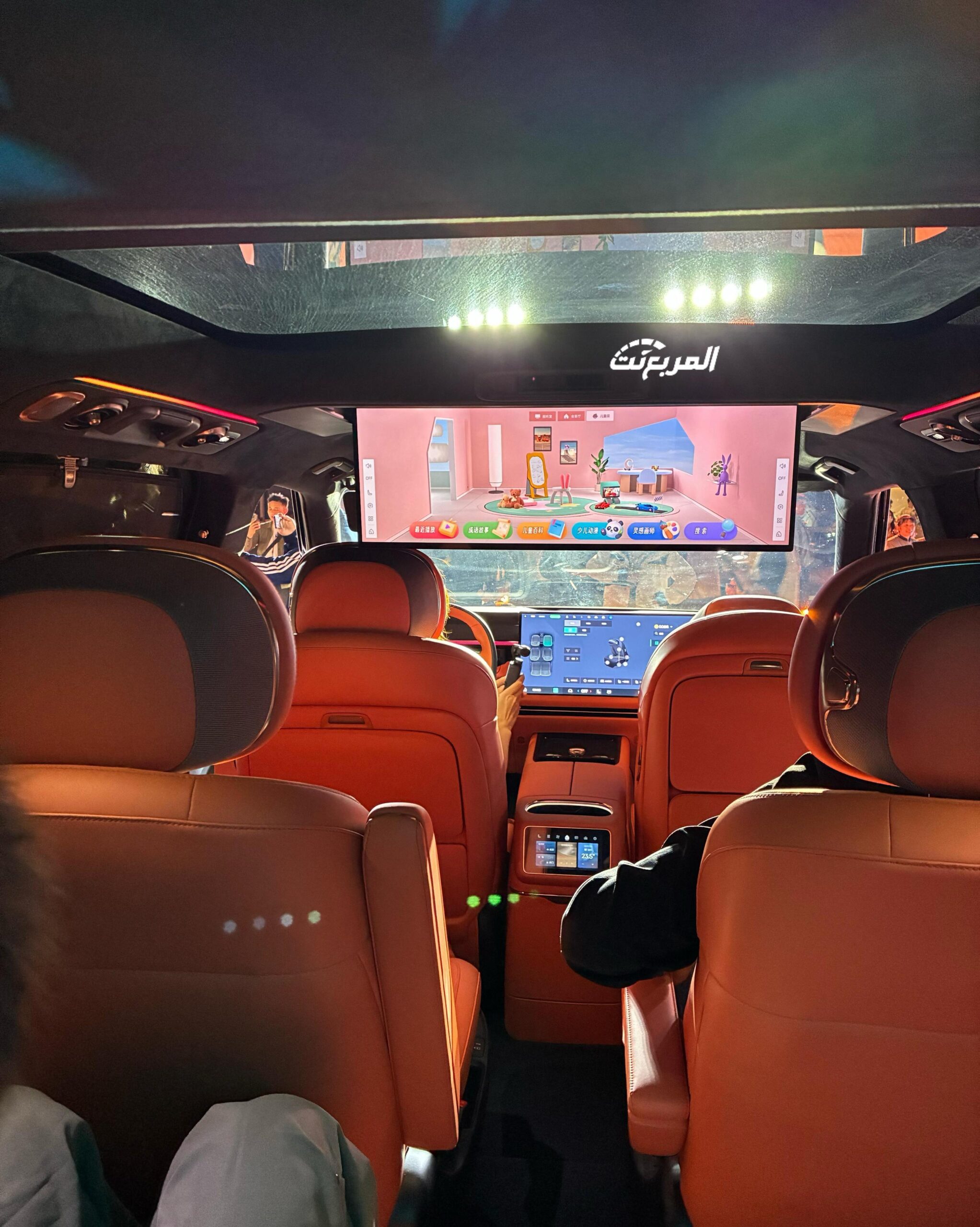 لينك اند كو 900 موديل 2026 هي السيارة الأفخم والأكبر في تاريخ العلامة "مواصفات وصور" لينك اند كو 900 موديل 2026 هي السيارة الأفخم والأكبر في تاريخ العلامة "مواصفات وصور" 7