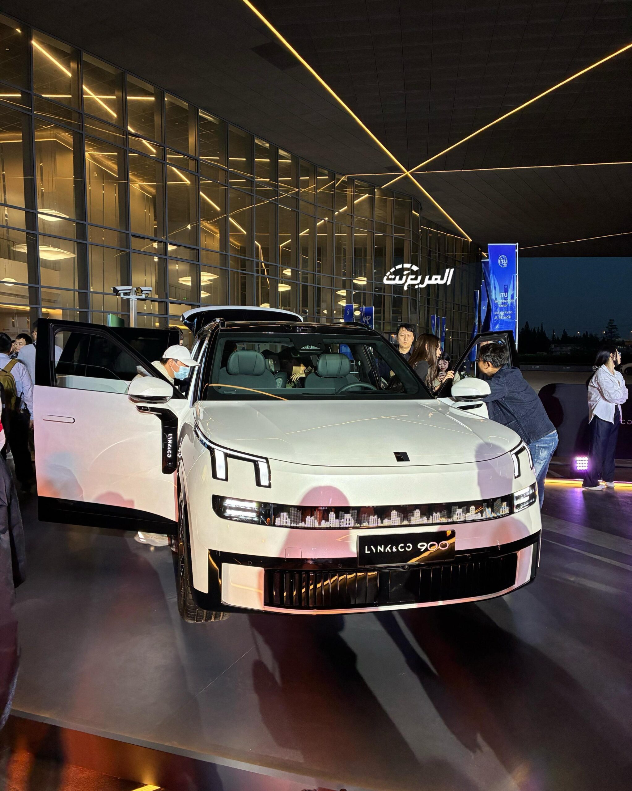 لينك اند كو 900 موديل 2026 هي السيارة الأفخم والأكبر في تاريخ العلامة "مواصفات وصور" لينك اند كو 900 موديل 2026 هي السيارة الأفخم والأكبر في تاريخ العلامة "مواصفات وصور" 13