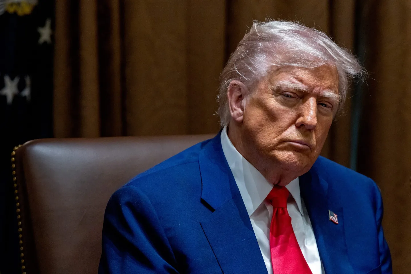 ترامب يلمح لإيقاف الضرائب المدمرة على واردات السيارات وقطعها بعد اضطراب السوق