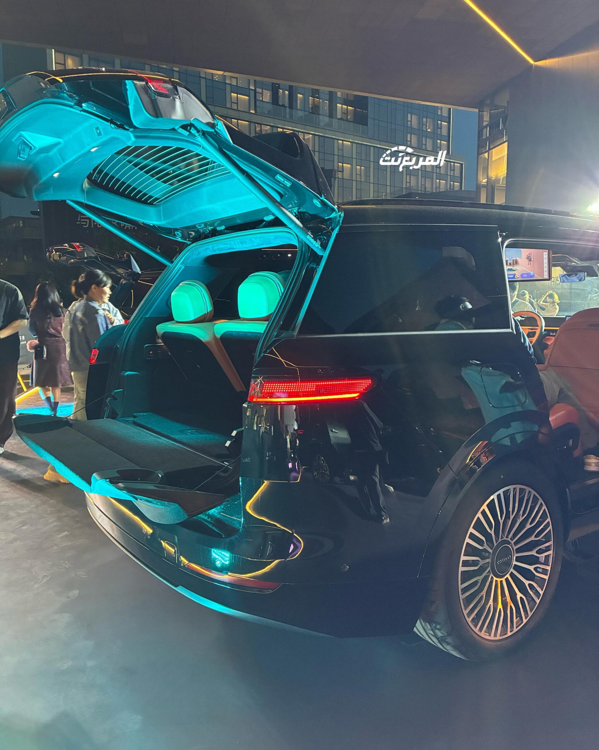 لينك اند كو 900 موديل 2026 هي السيارة الأفخم والأكبر في تاريخ العلامة "مواصفات وصور" لينك اند كو 900 موديل 2026 هي السيارة الأفخم والأكبر في تاريخ العلامة "مواصفات وصور" 9