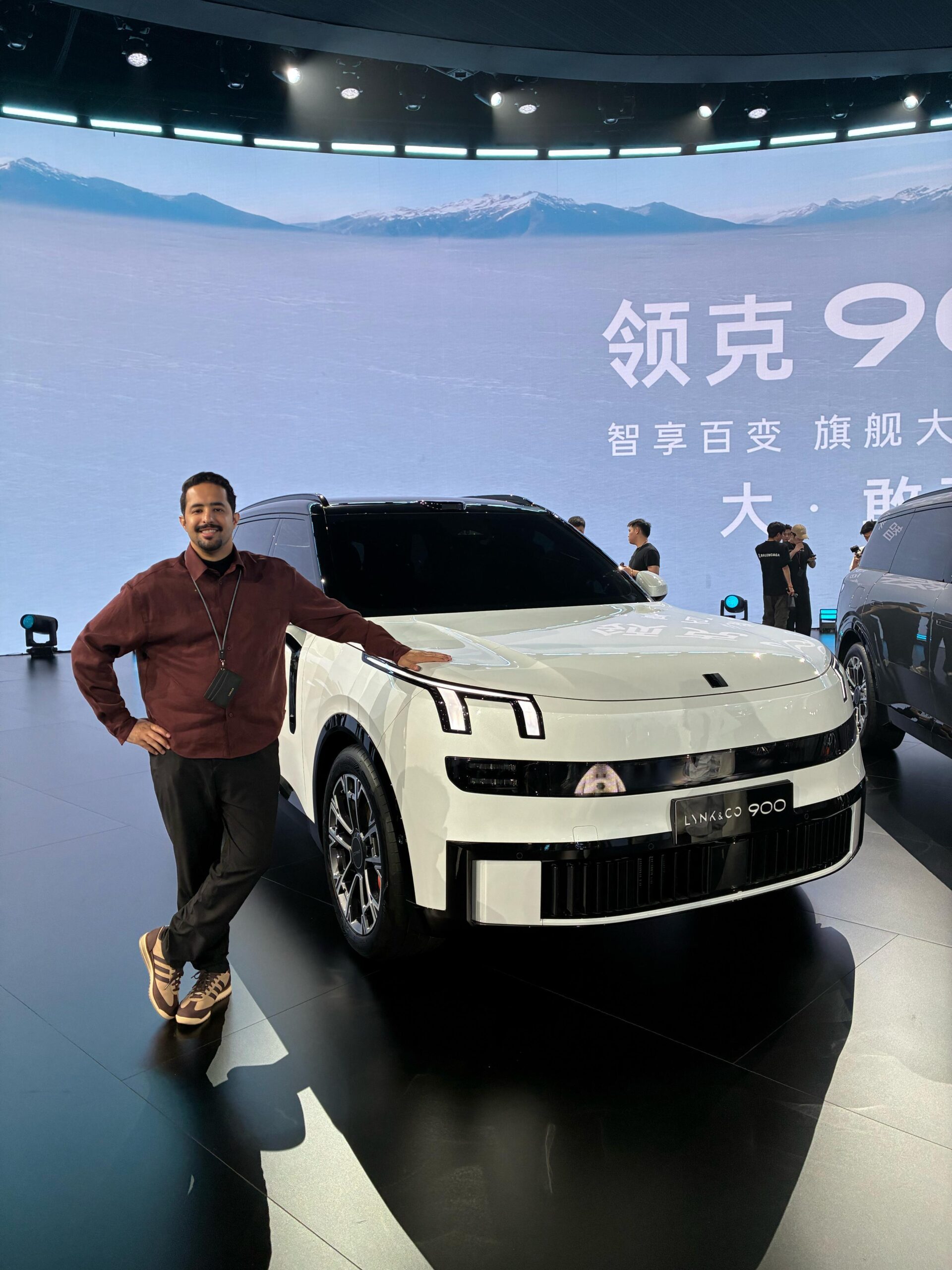 لينك اند كو 900 موديل 2026 هي السيارة الأفخم والأكبر في تاريخ العلامة "مواصفات وصور" لينك اند كو 900 موديل 2026 هي السيارة الأفخم والأكبر في تاريخ العلامة "مواصفات وصور" 4