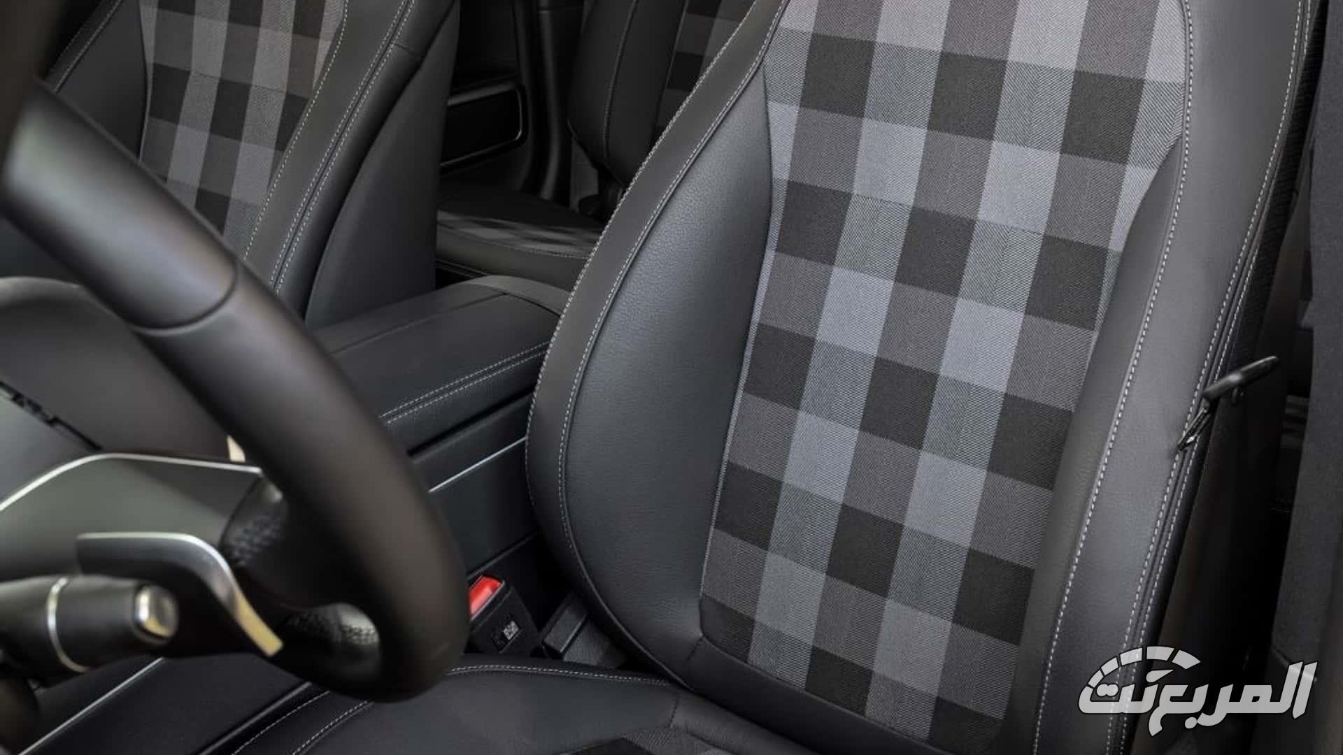 مرسيدس جي كلاس تحصل على إصدار كلاسيكي حصري مستوحى من الثمانينات بسعر 759,000 ريال مرسيدس جي كلاس تحصل على إصدار كلاسيكي حصري مستوحى من الثمانينات بسعر 759,000 ريال 9