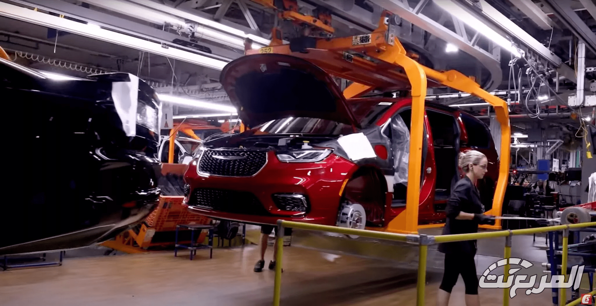 ستيلانتس تسرح آلاف العمال وتعلق العمل في مصانع دودج وجيب بعد ضرائب ترامب ستيلانتس تسرح آلاف العمال وتعلق العمل في مصانع دودج وجيب بعد ضرائب ترامب 1