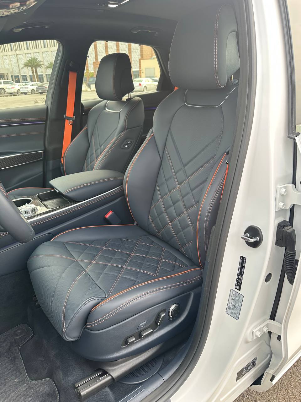 تجربة جينيسيس GV70 الفيس ليفت 2025 ومراجعة شاملة مع الأسعار عند الوكيل تجربة جينيسيس GV70 الفيس ليفت 2025 ومراجعة شاملة مع الأسعار عند الوكيل 21