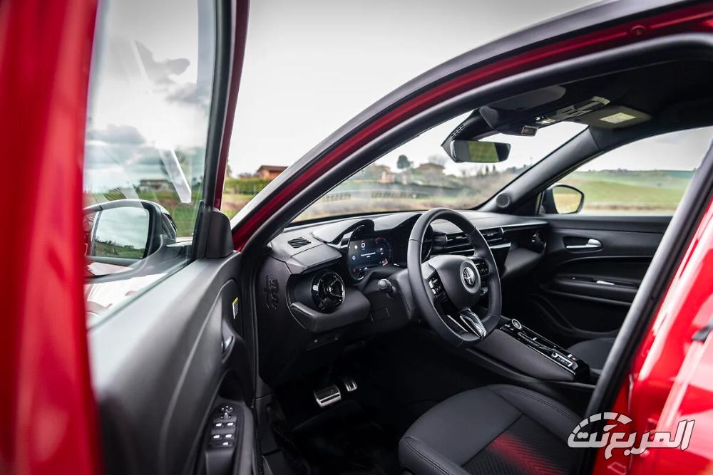 الفا-روميو-جونيور-المربع-نت-25