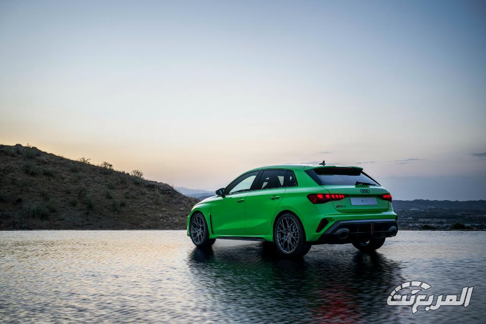 اودي-rs3-سبورت-باك-المربع-نت-32-2