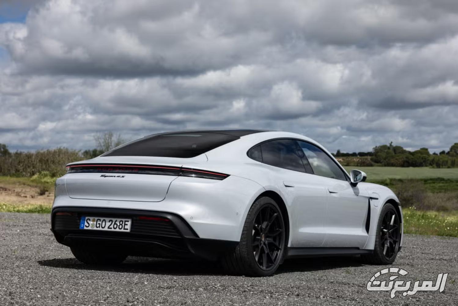 بورش-تايكان-المربع-نت-1-3