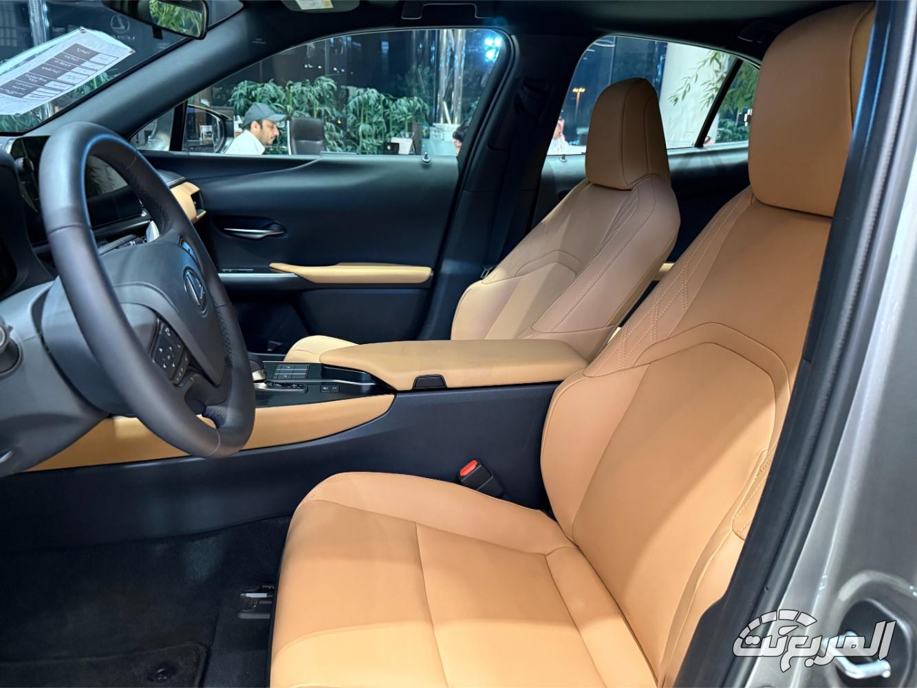 لكزس-ux-المربع-نت-4-3