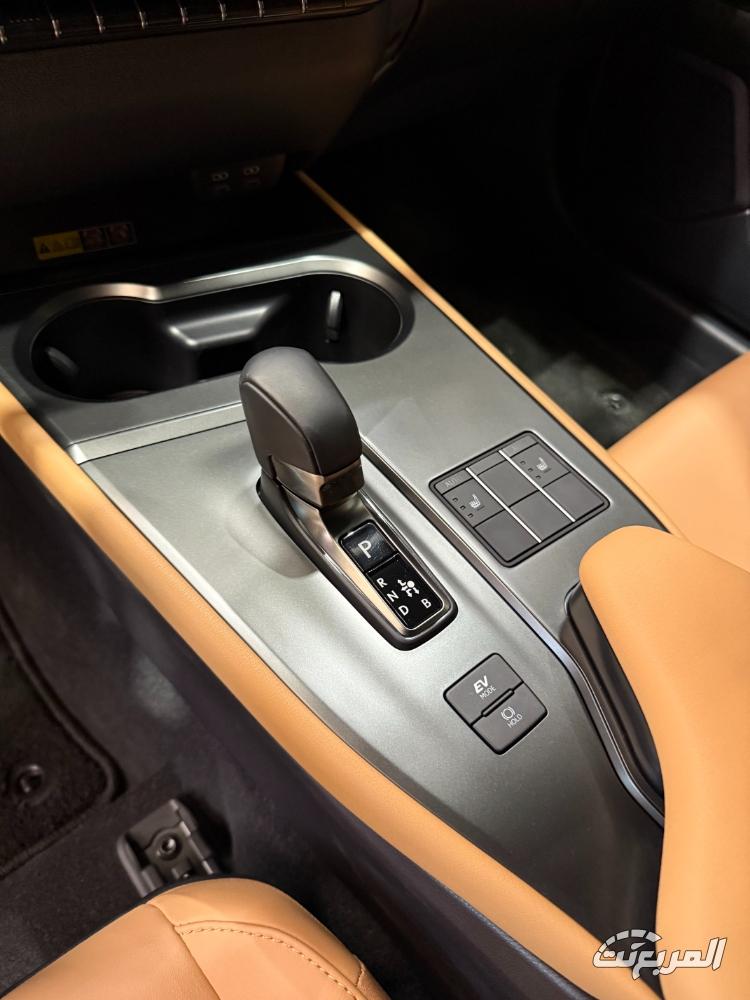 لكزس-ux-المربع-نت-6-3