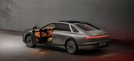 شرح أنظمة أمان سيارات هيونداي المتقدمة 2025 مميزات أمان سيارات هيونداي ازيرا