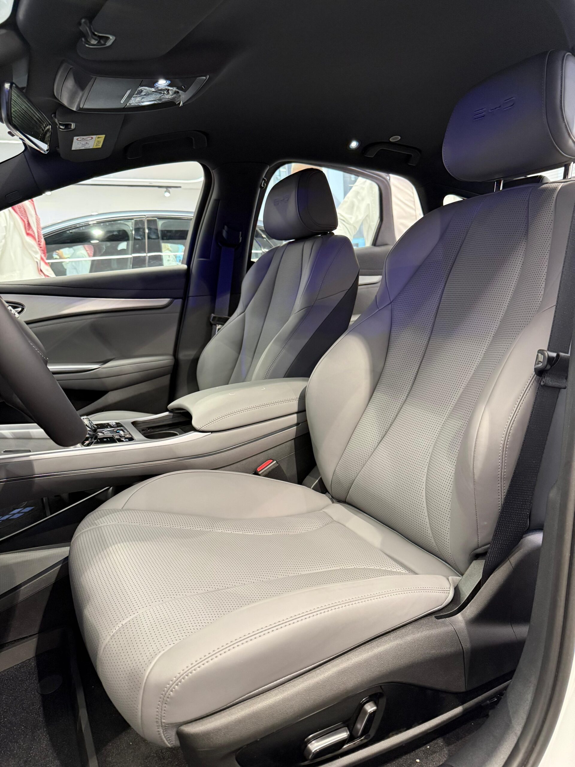 سعر بي واي دي سيل 7 مع الفئات وابرز المواصفات والتجهيزات التقنية سعر بي واي دي سيل 7 37