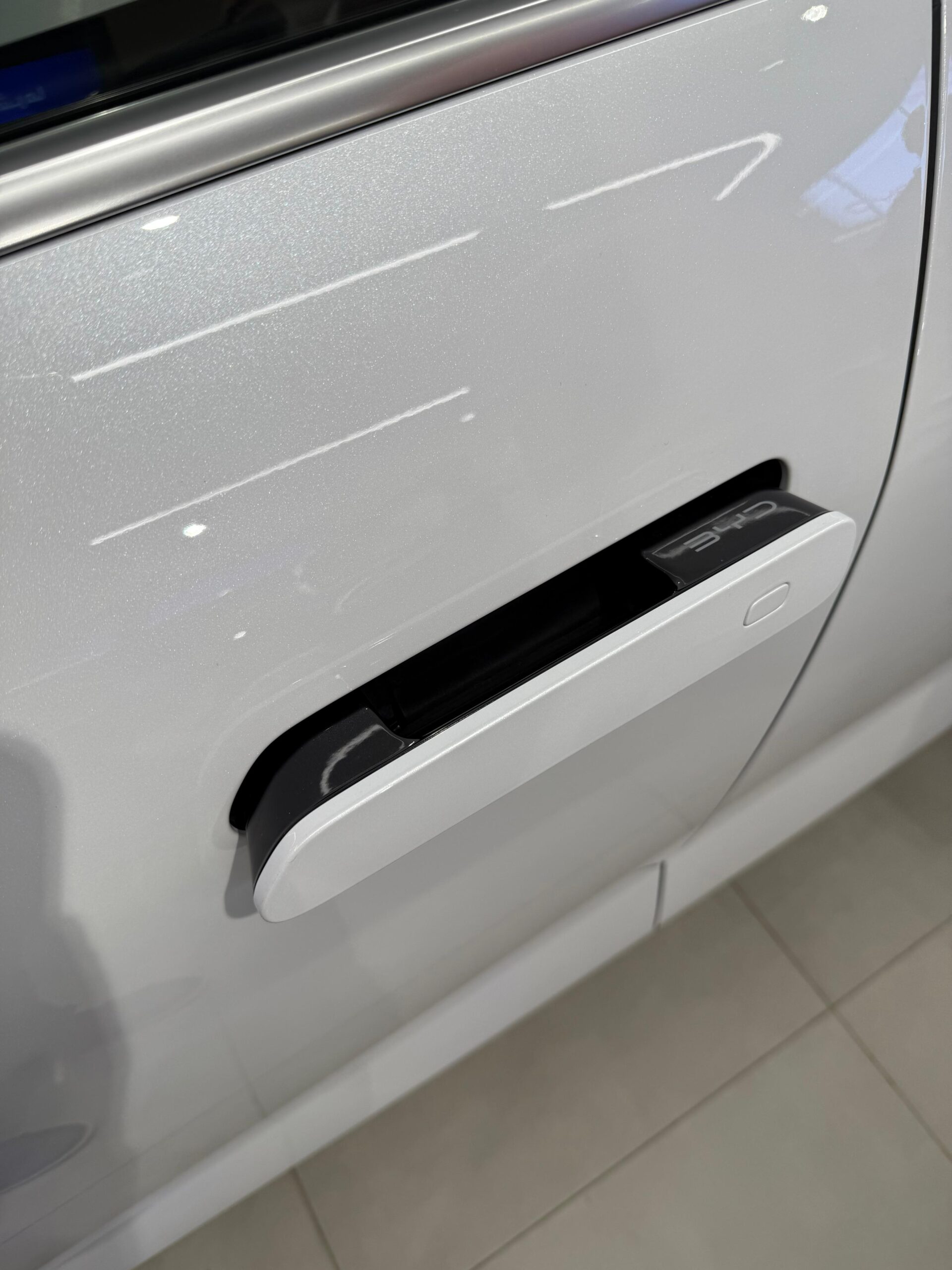 سعر بي واي دي سيل 7 57