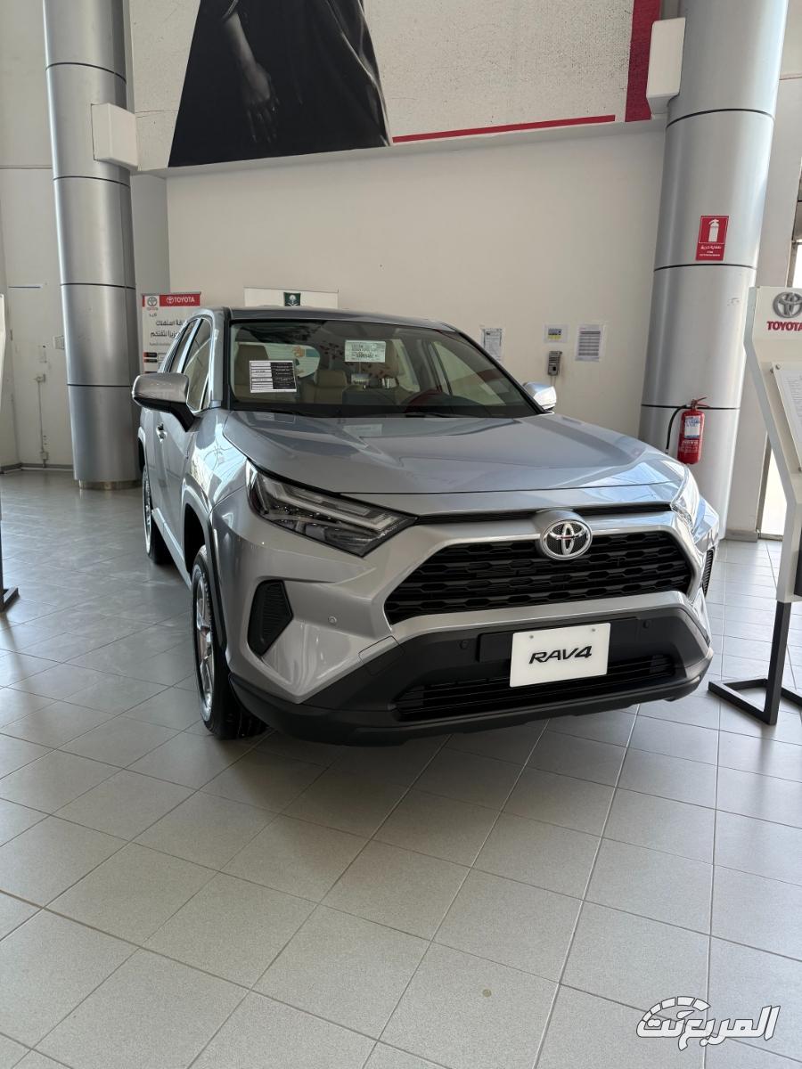 سيارات تويوتا هايبرد 2025 الكفاءة و كم تمشيك سيارات تويوتا هايبرد 2025 الكفاءة و كم تمشيك 4