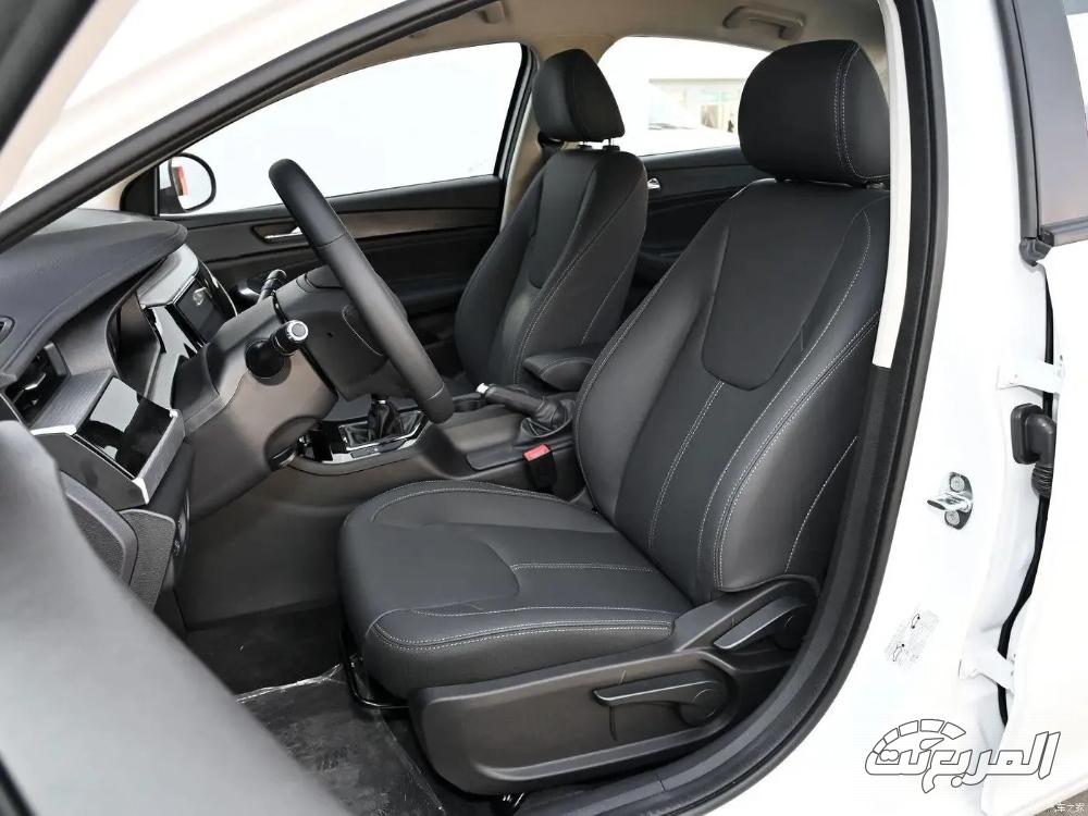 صور شيري أريزو 5 2025 تكشف عن تصميم أنيق يلبي تطلعات الشباب صور شيري اريزو 5 2025 23