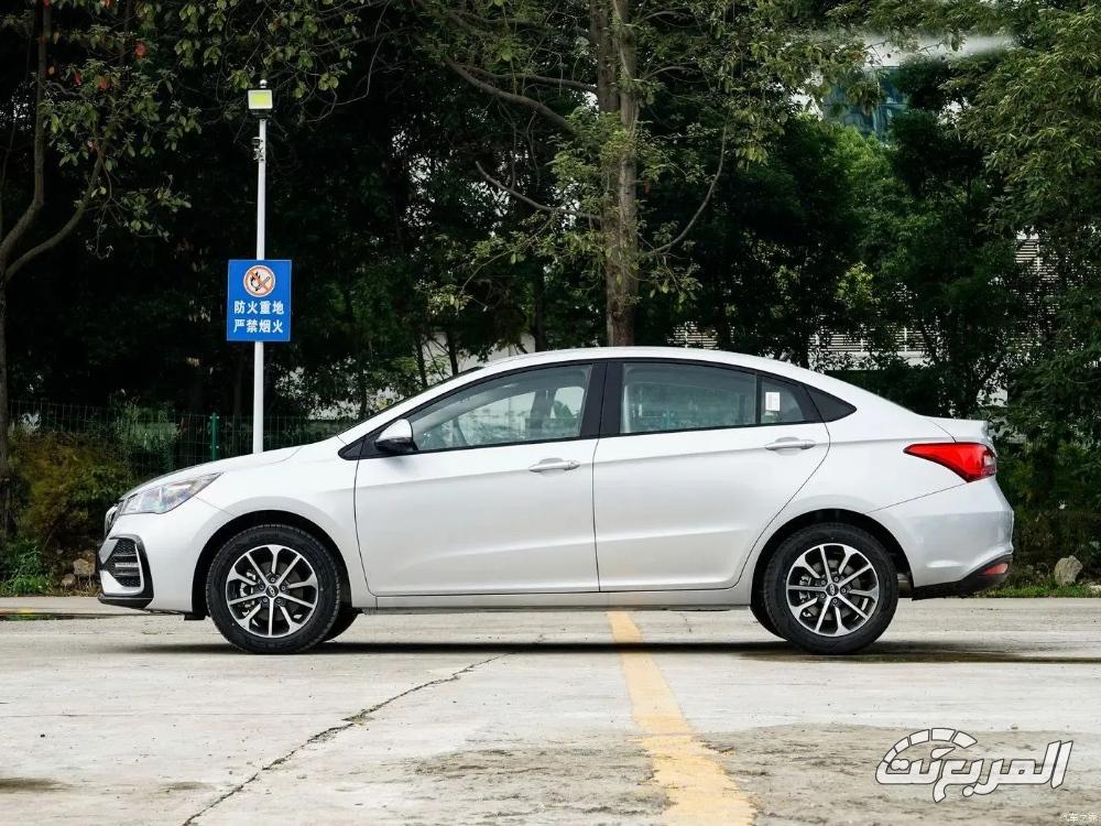 شيري أريزو 5 2025 سيدان اقتصادية بمزايا عصرية تناسب الشباب شيري اريزو 5 2025 3