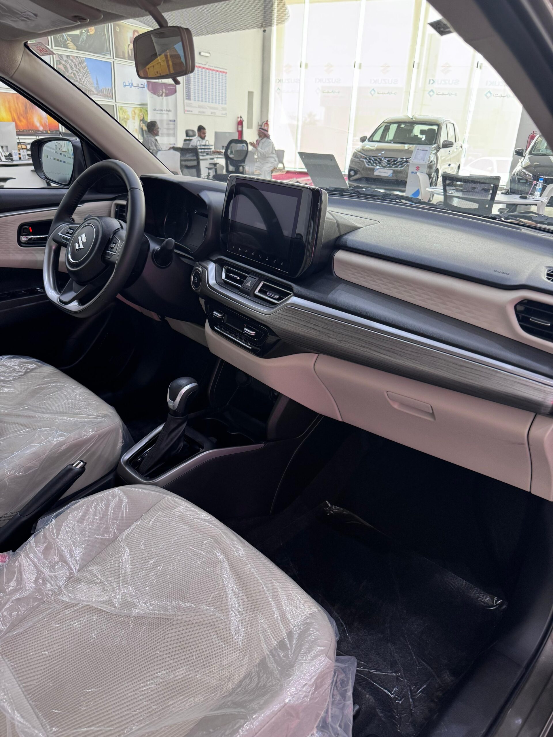 نجيب أوتو تطلق سوزوكي ديزاير 2025 الجيل الرابع بتصميم عصري وتقنيات جديدة نجيب أوتو تطلق سوزوكي ديزاير 2025 الجيل الرابع بتصميم عصري وتقنيات جديدة 47