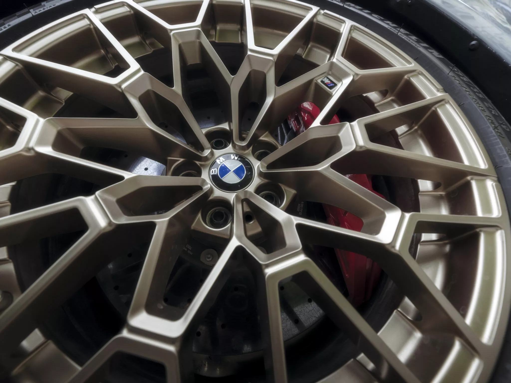 بي ام دبليو M2 CS الجديدة موديل 2026 هي أقوى M2 في التاريخ بي ام دبليو M2 CS الجديدة موديل 2026 هي أقوى M2 في التاريخ 12