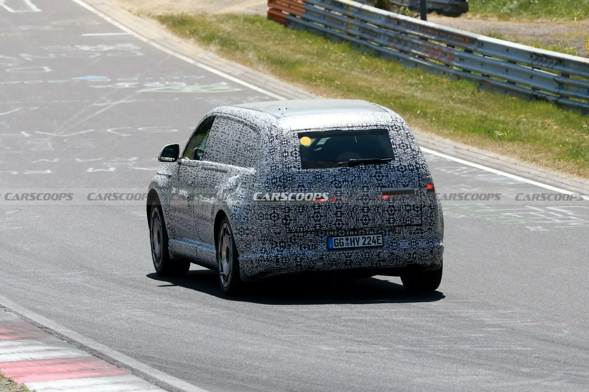 جينيسيس GV90 موديل 2026 الأفخم والأكبر للعلامة يظهر أثناء اختباره بأخف تمويهات حتى الآن جينيسيس GV90 موديل 2026 الأفخم والأكبر للعلامة يظهر أثناء اختباره بأخف تمويهات حتى الآن 13