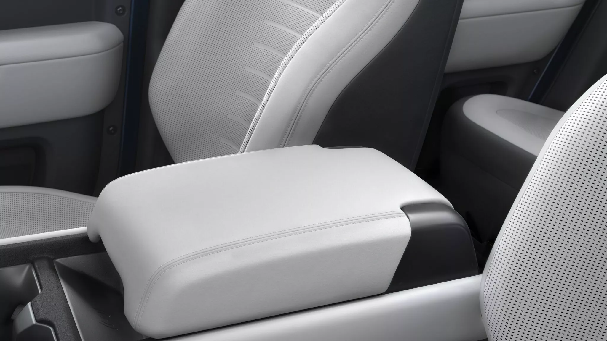 لاندروفر ديفندر 2026 فيس ليفت الجديدة تنطلق بتحديثات جمالية محدودة وشاشة لمسية أكبر حجماً 23