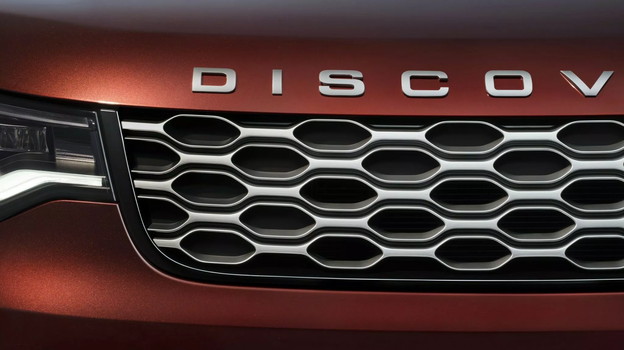 لاندروفر ديسكفري تحصل على أفخم إصدار في تاريخها للاحتفال بالذكرى السنوية 35 لانطلاقها لاندروفر ديسكفري تحصل على أفخم إصدار في تاريخها للاحتفال بالذكرى السنوية 35 لانطلاقها 23