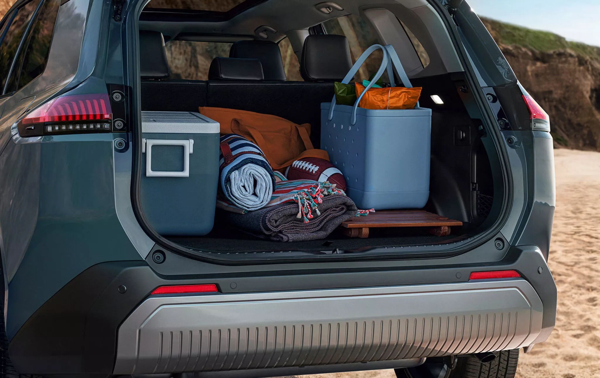 تويوتا راف فور 2026 الجيل السادس الجديد ينطلق رسمياً بتحديثات جذرية للتصميم والتقنيات والأداء تويوتا راف فور 2026 الجيل السادس الجديد ينطلق رسمياً بتحديثات جذرية للتصميم والتقنيات والأداء 14